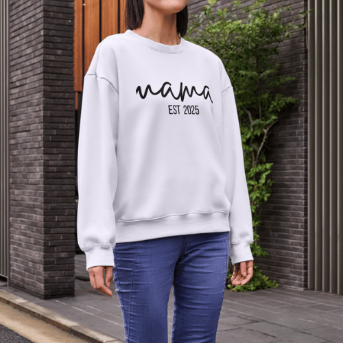 MAMA EST SWEATSHIRT